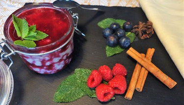 Budino di Riso Basmati con latte di mandorla e frutti di bosco 