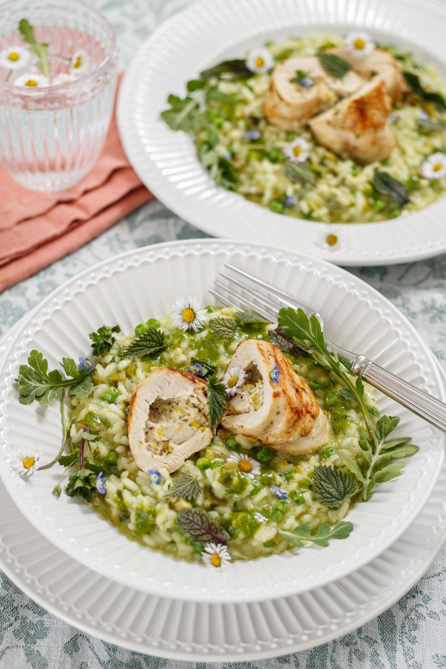 Wildkräuter-Risotto mit Hähnchen-Roulade 
